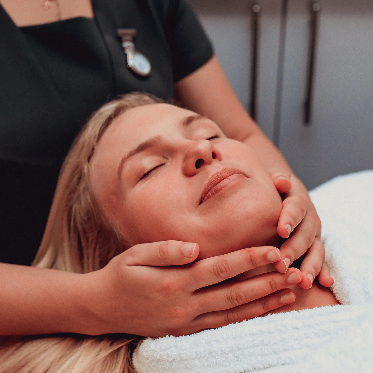 PURE Spa Facial - 60 min Treatments (Course)