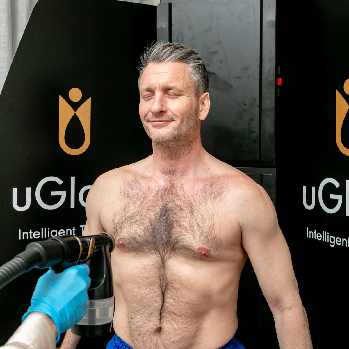 uGlow Full Body Spray Tan - 20 min Treatment - Image 3